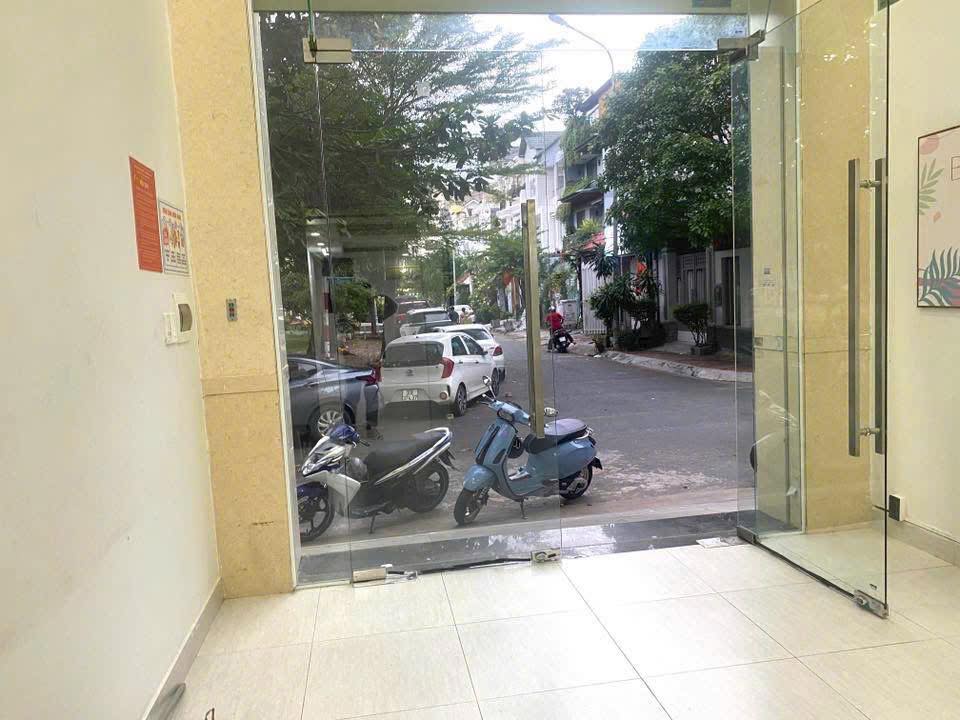 Cho thuê mặt bằng kinh doanh Trần Trọng Cung, quận 7, 60m² giá chỉ 14 triệu - Địa điểm lý tưởng cho spa, nail, văn phòng!