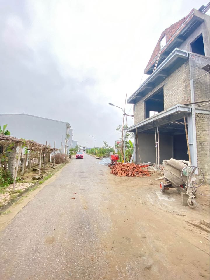 Đất nền đấu giá Trung Nghĩa, Đông Vĩnh 72m² giá 2.8 tỷ - Cơ hội đầu tư hấp dẫn!