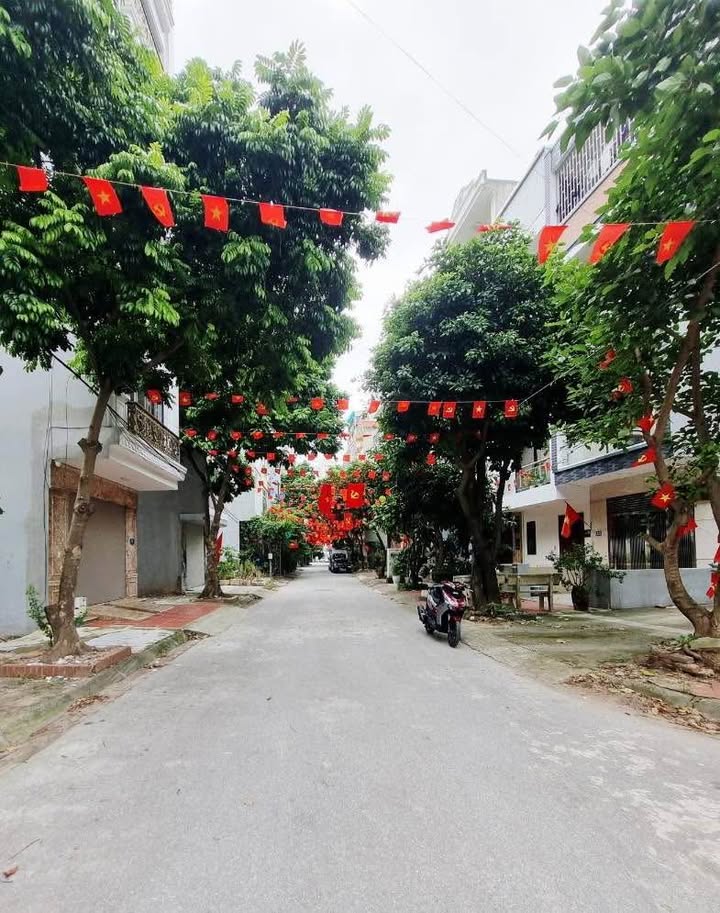 Đất dịch vụ 2 mặt tiền La Khê 250m² - Cơ hội đầu tư sinh lời tuyệt vời!