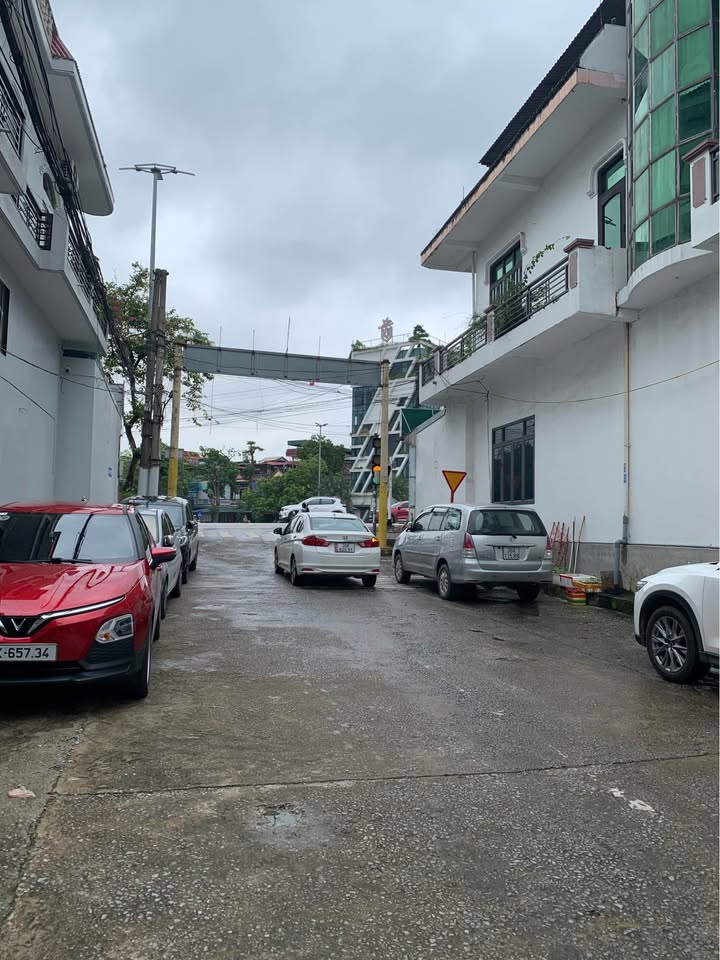 Nhà xưởng đường Bà Triệu, phường Đông Thọ, 160m² giá chỉ 5 tỷ - Đầu tư sinh lời ổn định!