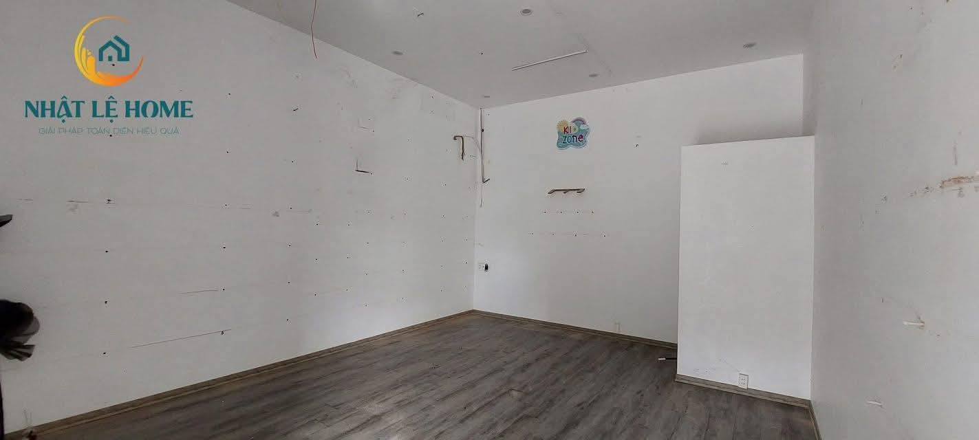 Cho thuê văn phòng tại Nhật Lệ Home, Đồng Hới 30m² - Vị trí đắc địa, an ninh cao