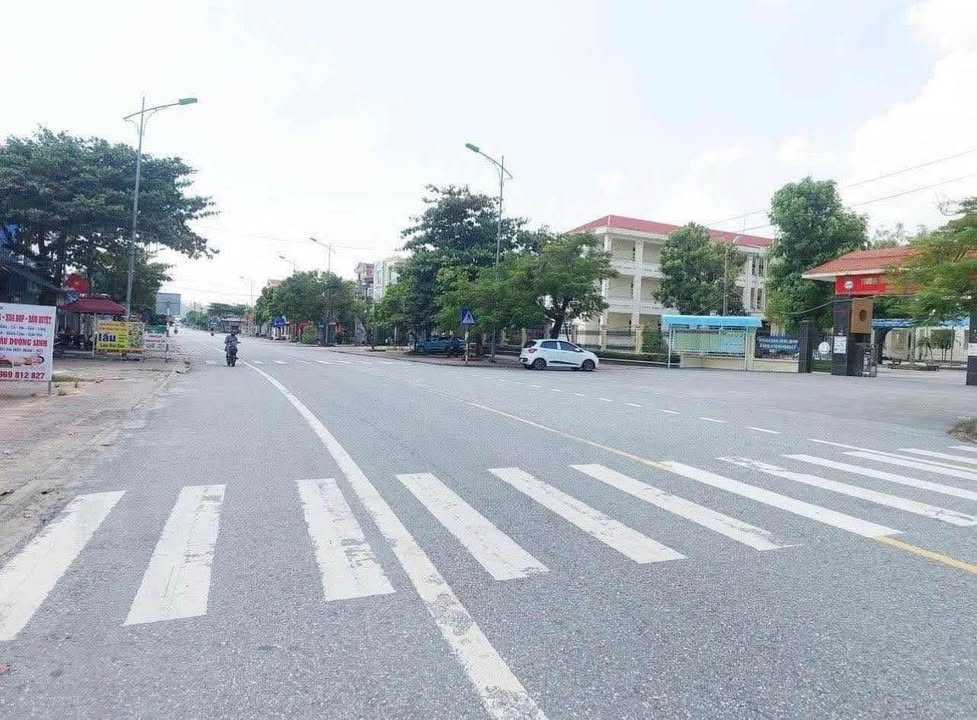 Nhà mặt đường Minh Thành, Quảng Yên 120m² giá 2 tỷ - Vị trí kinh doanh đắc địa!