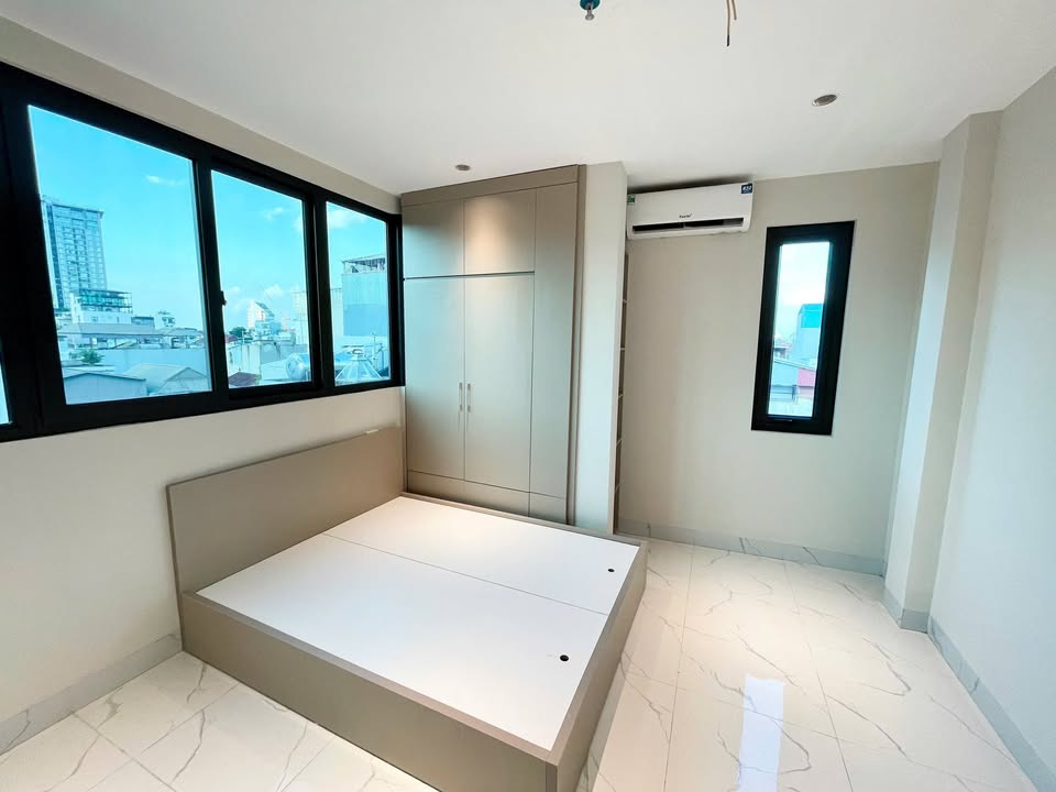 Cho thuê Studio 173/175 Hoàng Hoa Thám, Ba Đình - Full nội thất mới, vào ở ngay!