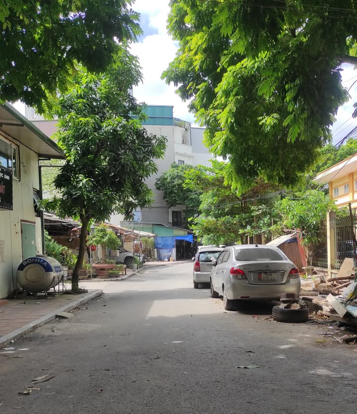 Đất phân lô đường Ngô Quyền, Vạn Phúc, 47m² giá 8.95 tỷ - Địa điểm trung tâm, ô tô đỗ tận nơi!