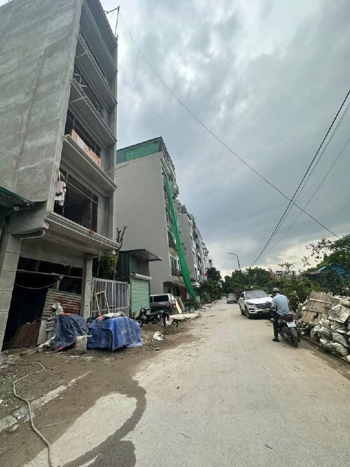 Đất dịch vụ Vạn Phúc Hà Đông 50m² giá 10.8 tỷ - Nhanh tay sở hữu!