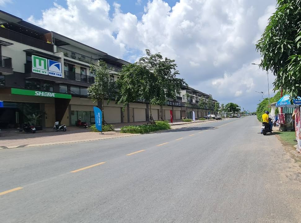 Nhà phố mặt tiền Lê Trọng Tấn, Cần Thơ 108m² - Vị trí kết nối tuyệt vời!