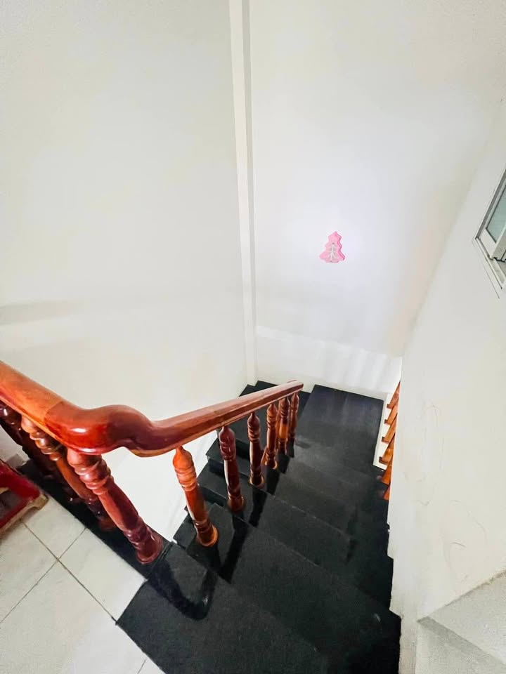 Nhà đẹp 3 tầng tại trung tâm TP Quy Nhơn, 41.6m² giá chỉ 2 tỷ - Sổ đỏ chính chủ!