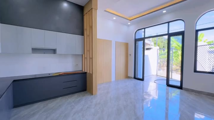 Nhà bán 100% mới Bàu Trâm 100m² giá 1.379 tỷ - Sổ riêng thổ cư