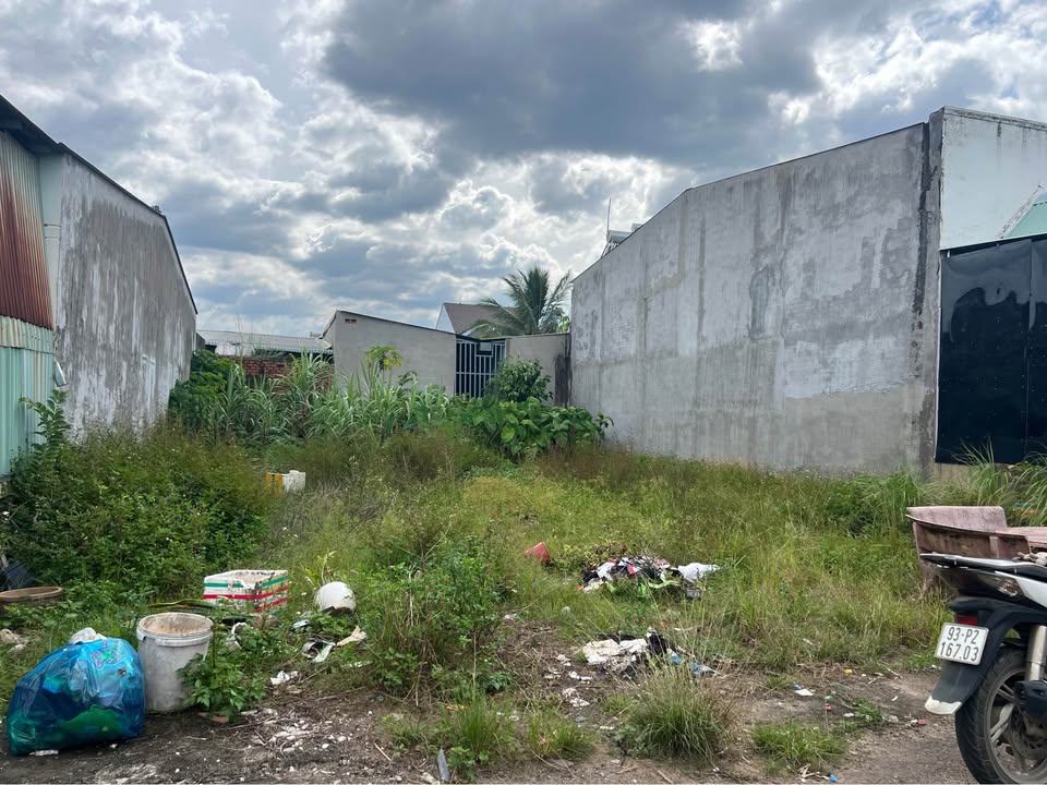 Đất thổ cư Tân Xuân Đồng Xoài 180m² giá 1.3 tỷ - Đường nhựa thông, dân cư đông đúc!