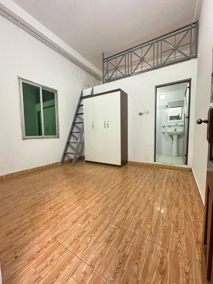 Nhà mặt phố Định Công Hạ, Hoàng Mai - Cho thuê chỉ 3.5 triệu/tháng!