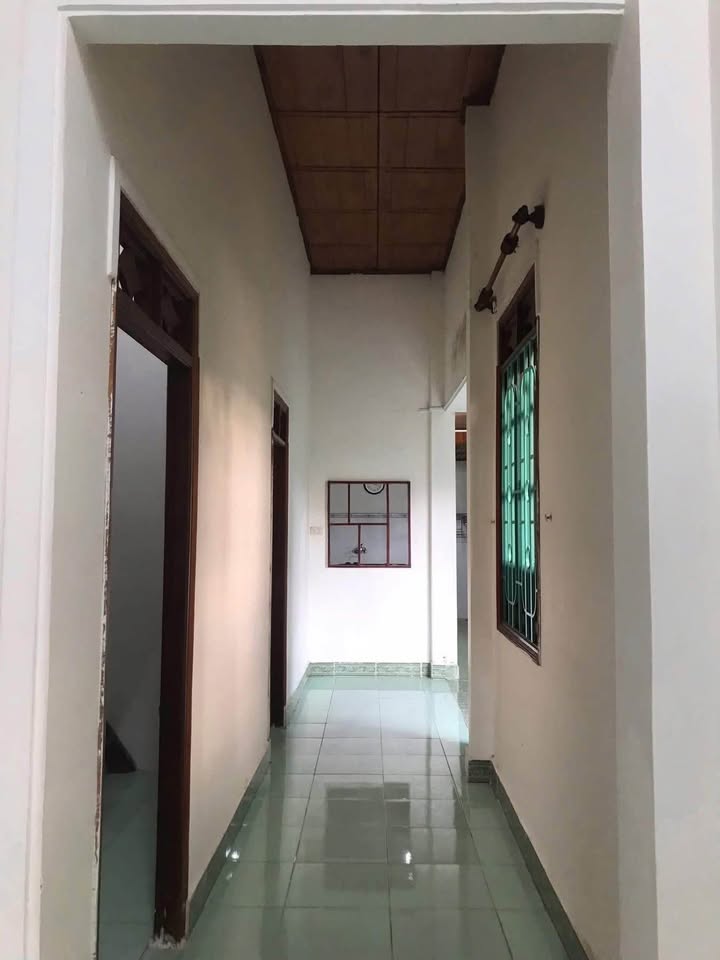 Nhà nguyên căn Bùi Thị Xuân, Bảo Lộc - 2 phòng ngủ, giá 4 triệu/tháng - Tiện ích đầy đủ!