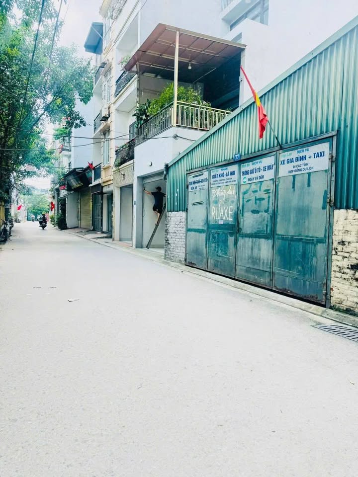 Lô đất mặt phố Gia Quất, phường Bồ Đề 121m² giá 19.937 tỷ - Địa điểm kinh doanh lý tưởng!