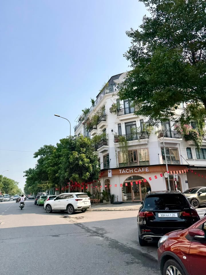 Shophouse Trâu Quỳ 90m² giá tốt - Khu vực trung tâm Gia Lâm phát triển mạnh mẽ!