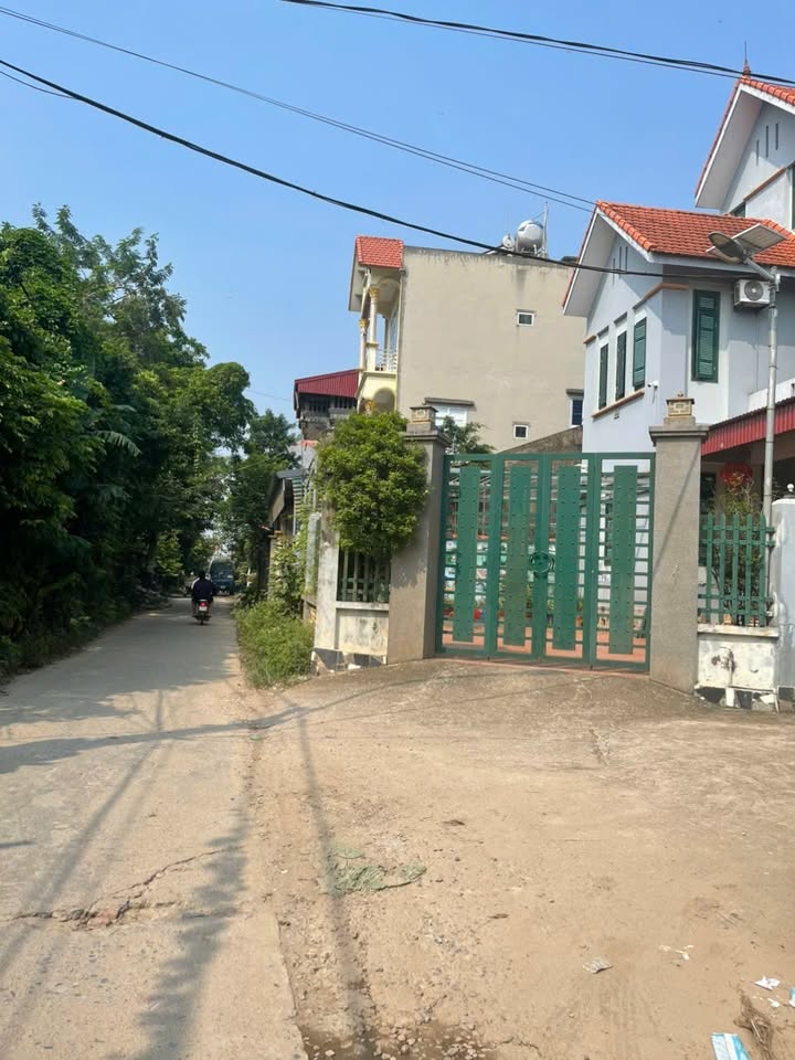 Townhouse Dũng Tiến Thường Tín 150m² giá 8.2 tỷ - Lô góc hai ô tô tránh nhau!
