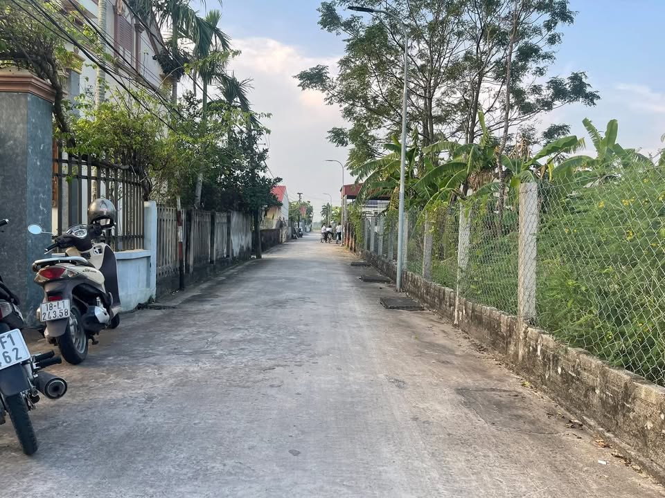 Đất nền Nghĩa Hải 250m² giá 900 triệu - Vị trí thuận lợi gần chợ và trường học!