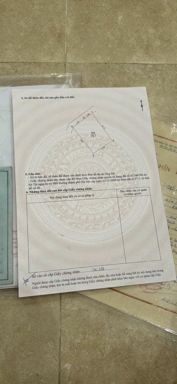 Bán đất Âu Cơ, Nhật Tân 70.7m² giá 15.5 tỷ - Vị trí đẹp, tiện ích đầy đủ!