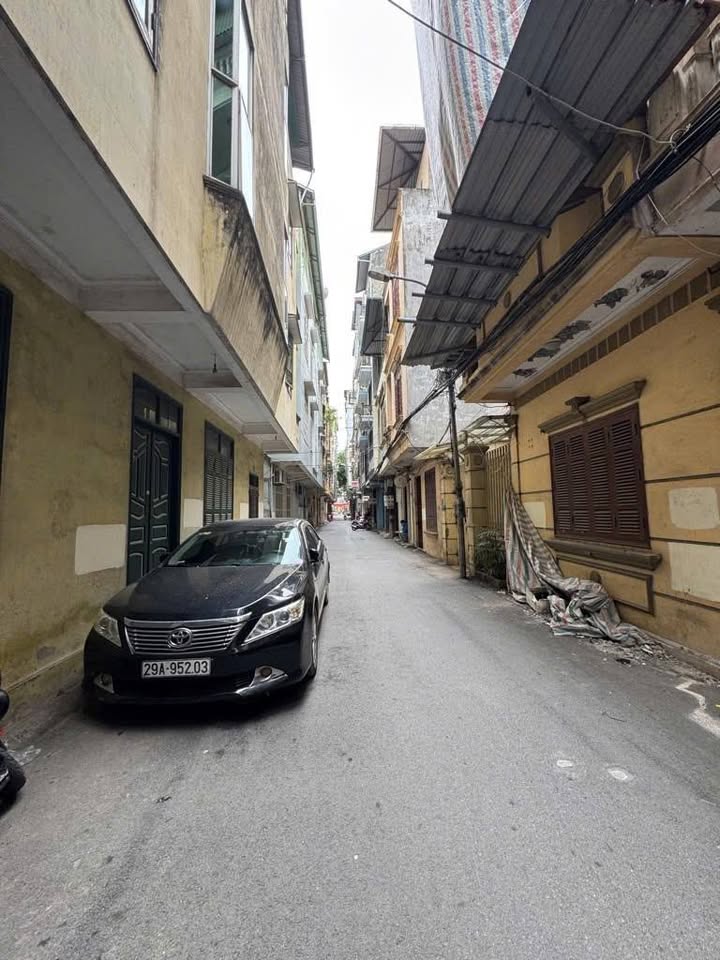 Nhà phố Xuân Thủy Cầu Giấy 32m² giá thỏa thuận - Kinh doanh đỉnh cao, ô tô tránh!