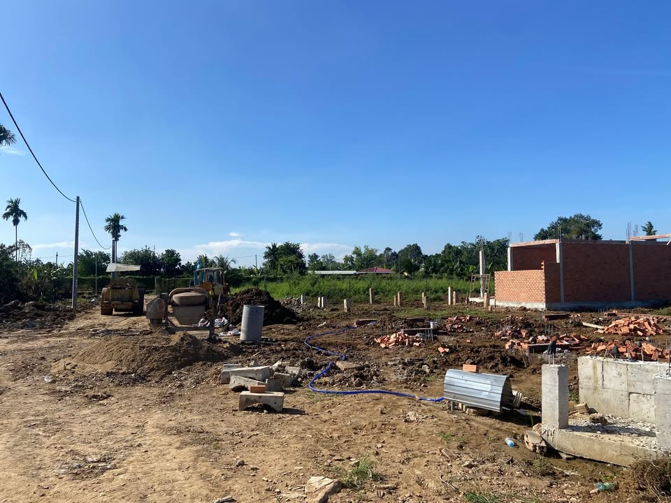 Đất Sổ Riêng Tại Ngã Tư Bến Cá 100m² Giá 980 triệu - Nhanh Tay Sở Hữu!