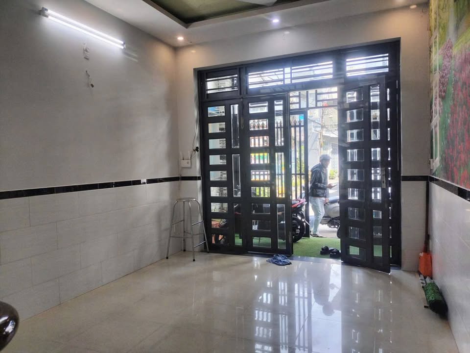 Nhà cho thuê Tân Chánh Hiệp Q12 44m² giá 8 triệu - Vị trí đẹp, tiện lợi!