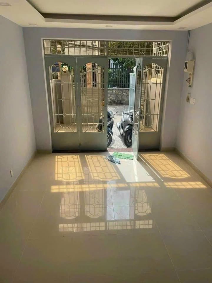 Nhà cho thuê hẻm 112 đường Tây Hoà, Phước Long A 80m² giá 14 triệu - Nhà mới, tiện nghi!