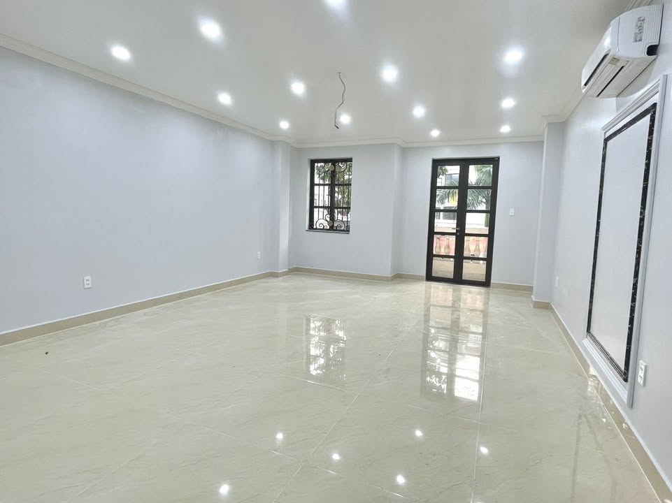 Cho thuê văn phòng Cityland Gò Vấp 30m² giá chỉ 5 triệu - Môi trường làm việc chuyên nghiệp!