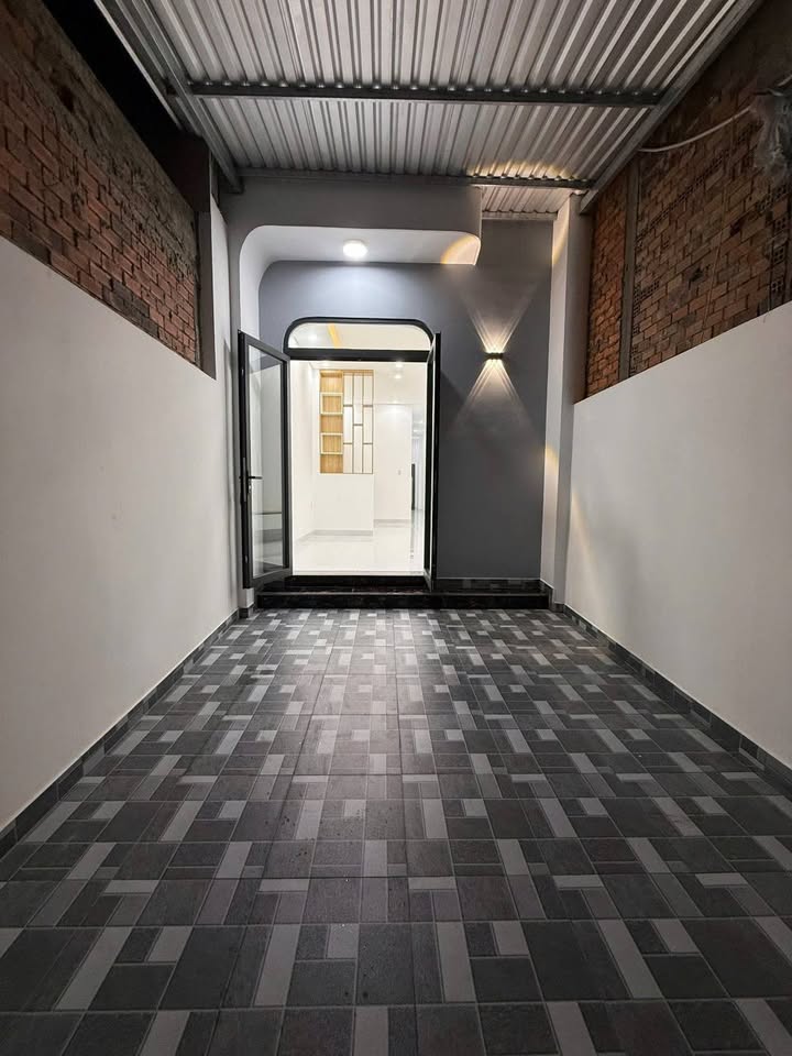 Nhà phố Phú Khương 80m² giá 2.25 tỷ - Xây dựng mới, tiện nghi đầy đủ!