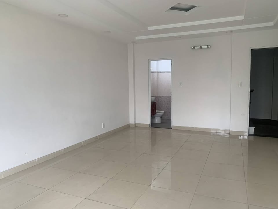 Nhà mặt tiền kinh doanh Dương Văn Dương, Tân Phú 50m² giá 11 tỷ - Cơ hội đầu tư sinh lời!