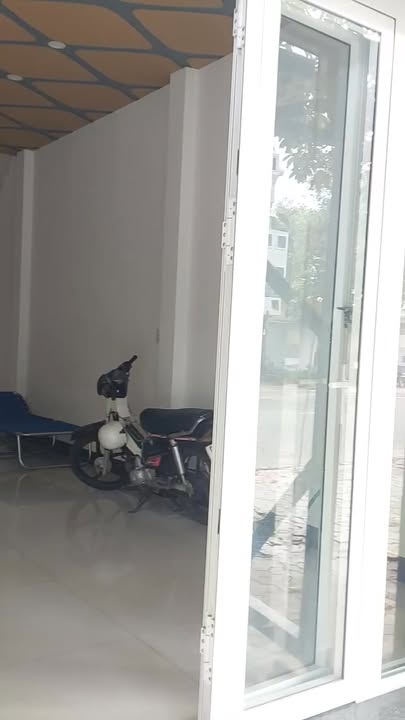 Nhà mặt tiền đường Hoàng Bích Sơn, Phan Thiết 2 tầng - Kinh doanh sầm uất chỉ 10 triệu/tháng!