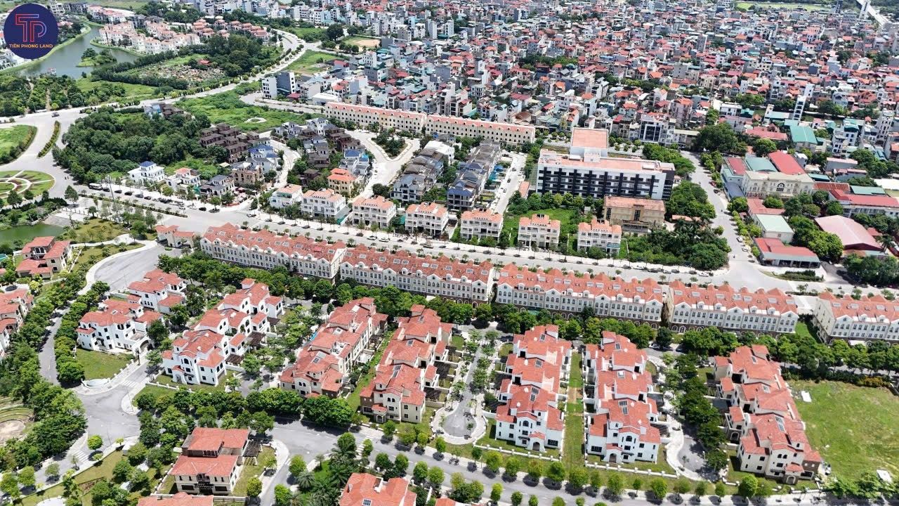 Bán biệt thự Song lập Vista Lago An Khánh 300m² giá 60 tỷ - Đầu tư sinh lời hấp dẫn!