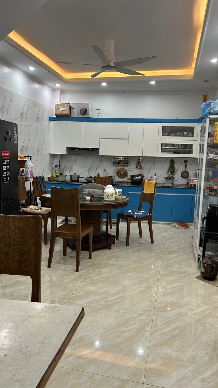 Nhà mặt ngõ Đằng Hải 56m² giá 3 tỷ - Độc lập, gần chợ hoa!