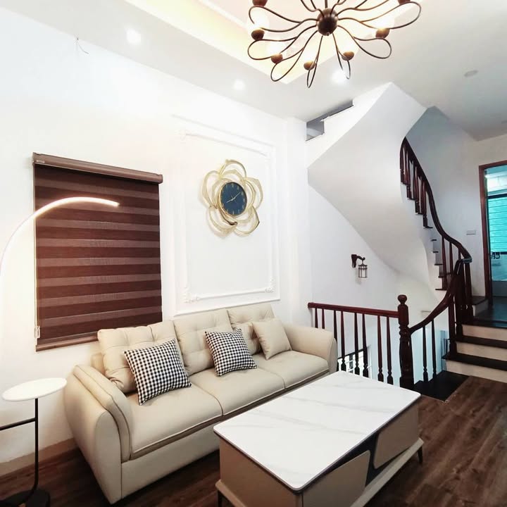 Nhà đẹp 4 tầng Yên Nghĩa Hà Đông 36m² giá 6.3 tỷ - 2 mặt thoáng, nội thất cao cấp!