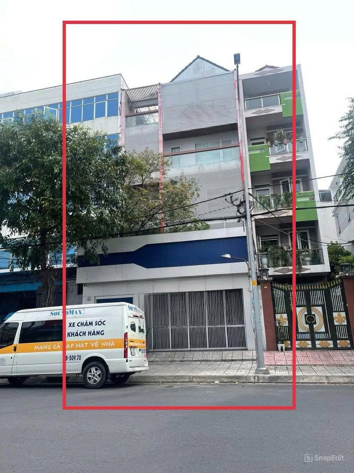 Cho thuê tòa nhà văn phòng Phường 10, Quận 6 - Diện tích 730m² - Bàn giao ngay!