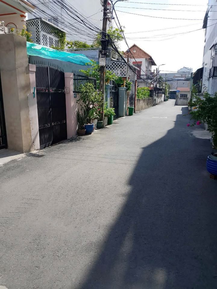 Đất mặt tiền đường 99, Phước Long A, Thủ Đức 76m² - Giá 2,4 tỷ TL!