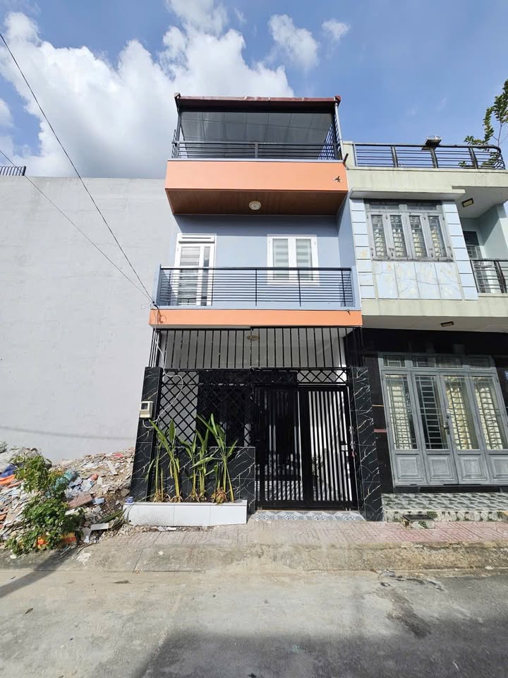 Nhà 3 tầng tại Bình Chiểu, Thủ Đức 54,6m² giá 4,4 tỷ - Sổ hồng hoàn công, vị trí đẹp!