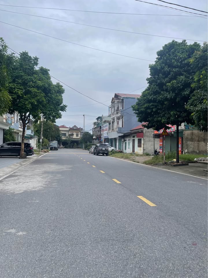 FrontHouse Bích Đào 80m² giá 4 tỷ - Mặt tiền kinh doanh sầm uất!