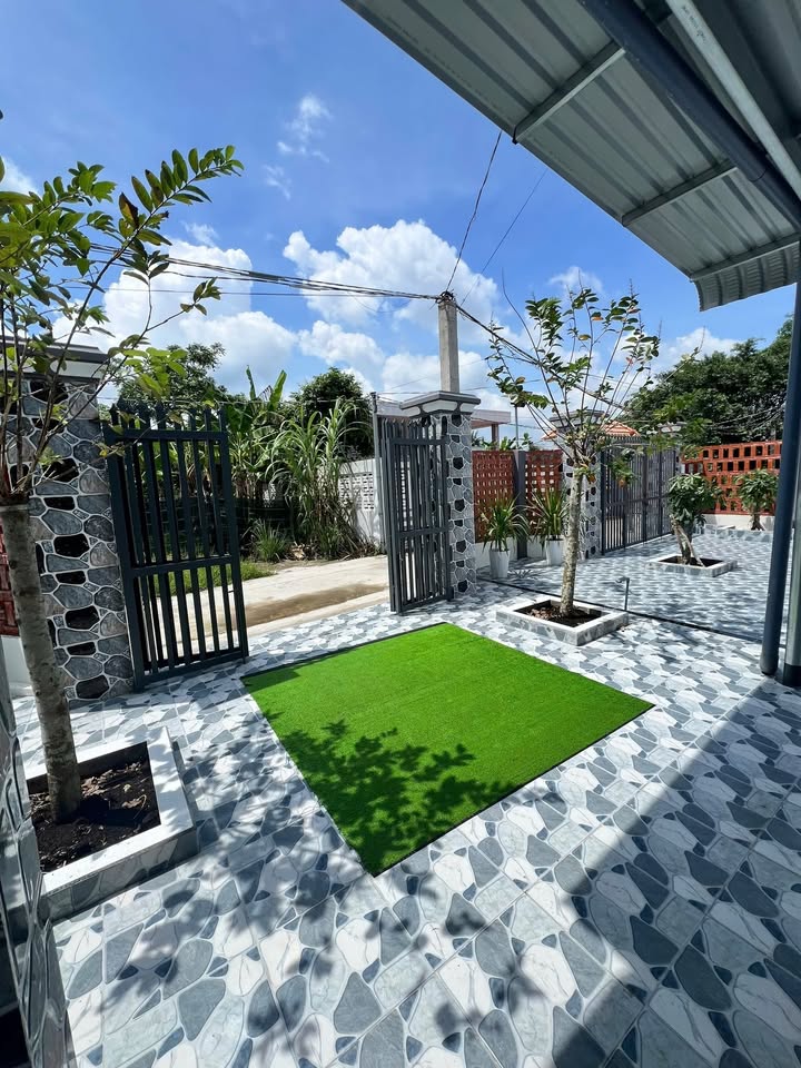 Biệt thự nghỉ dưỡng Ấp 5 Châu Thành 512m² giá 2.99 tỷ - Nhà mới 100% nội thất đầy đủ!