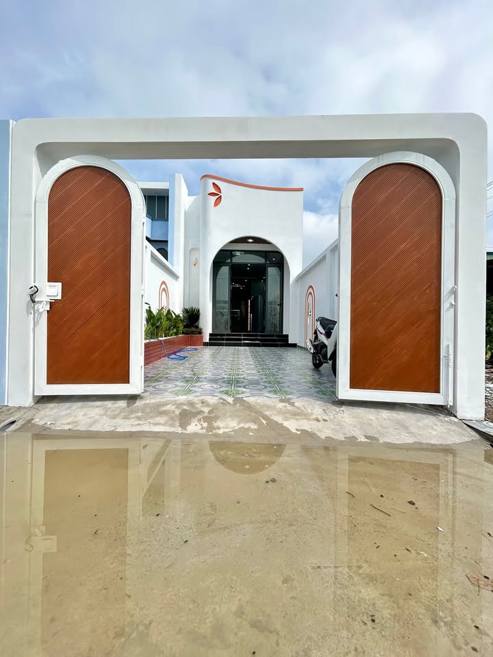 Nhà cấp 4 Long Trạch, Cần Đước 136m² giá 2.25 tỷ - Thiết kế sang trọng, đầy đủ tiện nghi!