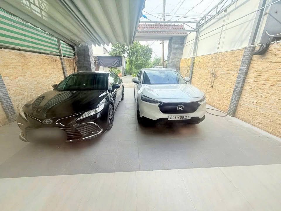 Nhà 1 Trệt 2 Lầu Mặt Tiền Trương Công Định 240m² Giá 5 Tỷ - Sẵn Nội Thất