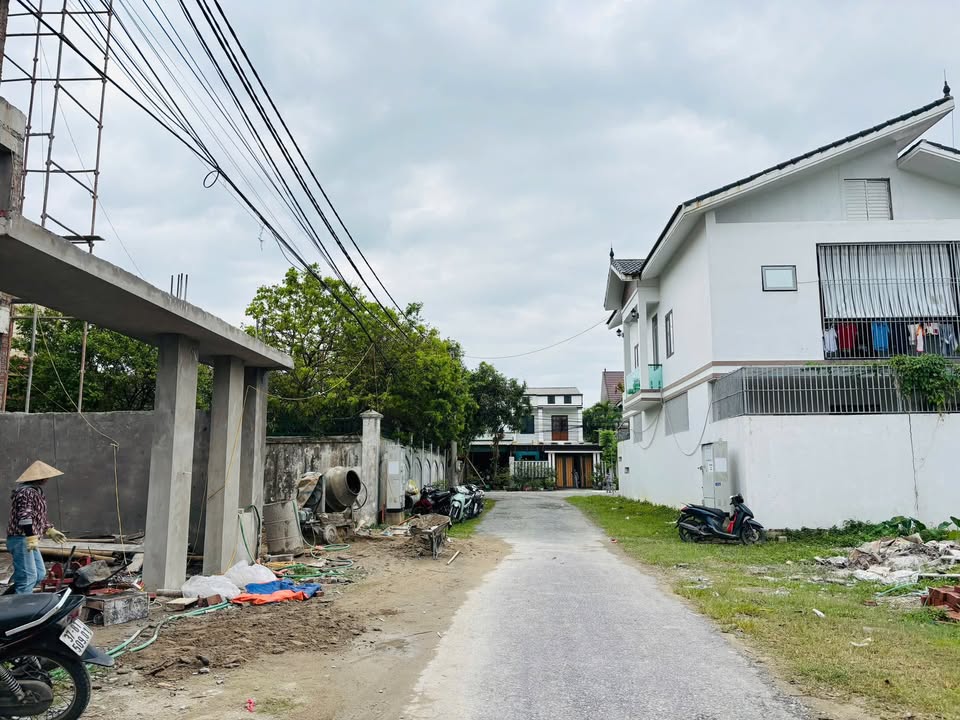 Đất nền khu tái định cư Yên Vinh, Hưng Đông 100m² giá 3 tỷ - Cơ hội đầu tư hấp dẫn!