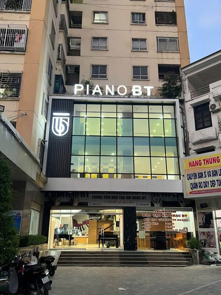 Nhà liền kề Quang Trung Vinh 500m² giá 10 tỷ - Thiết kế hiện đại, vị trí đắc địa!