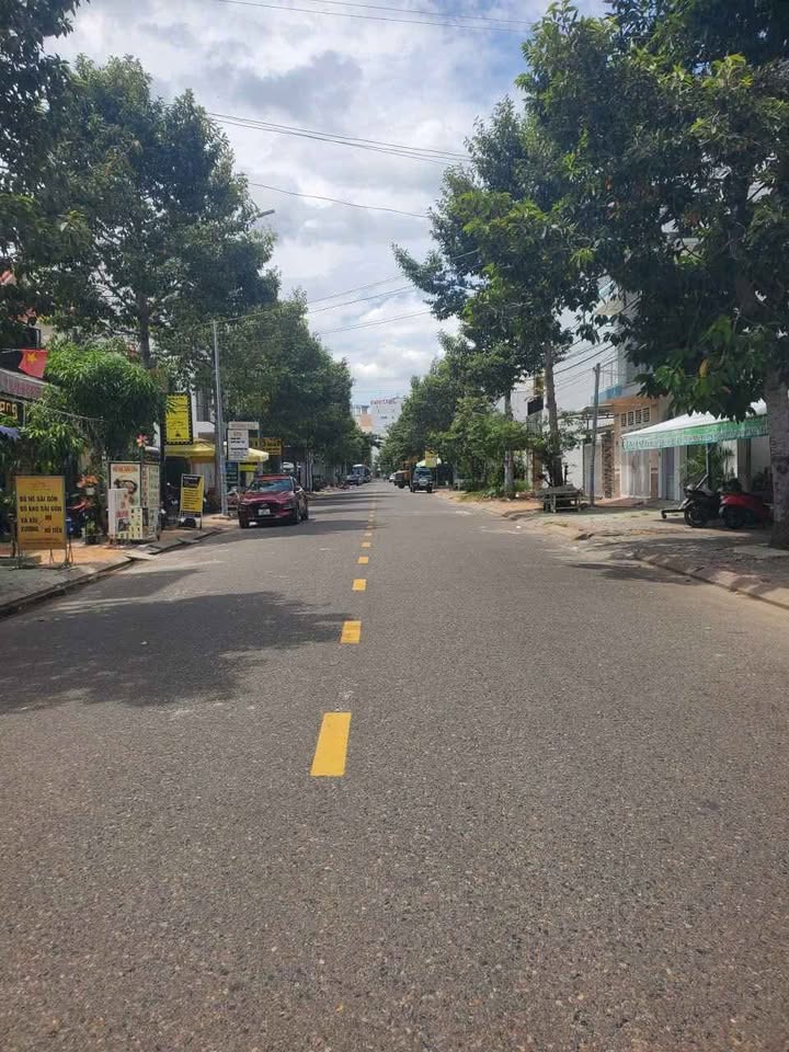 Đất nền đường Hoàng Bích Sơn, Phú Thủy 100m² giá 4.2 tỷ - Vị trí đắc địa cho đầu tư!