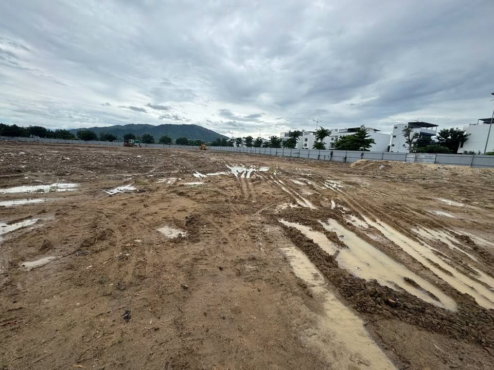 Kho xưởng cho thuê tại Hà Quang 1, Nha Trang 15.000m² giá chỉ 40 triệu - Phù hợp làm bãi giữ xe, Pickepall!