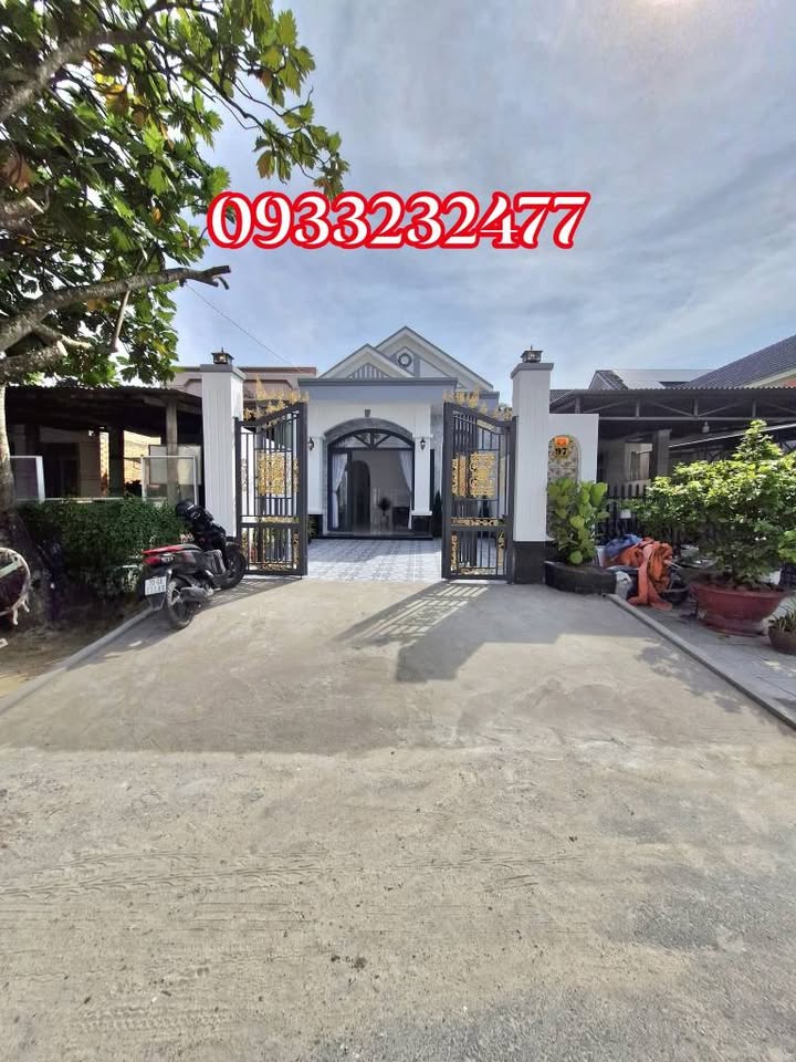 Nhà đẹp Hòa Thành Tây Ninh 162m² giá 2.1 tỷ - Thương lượng ngay!