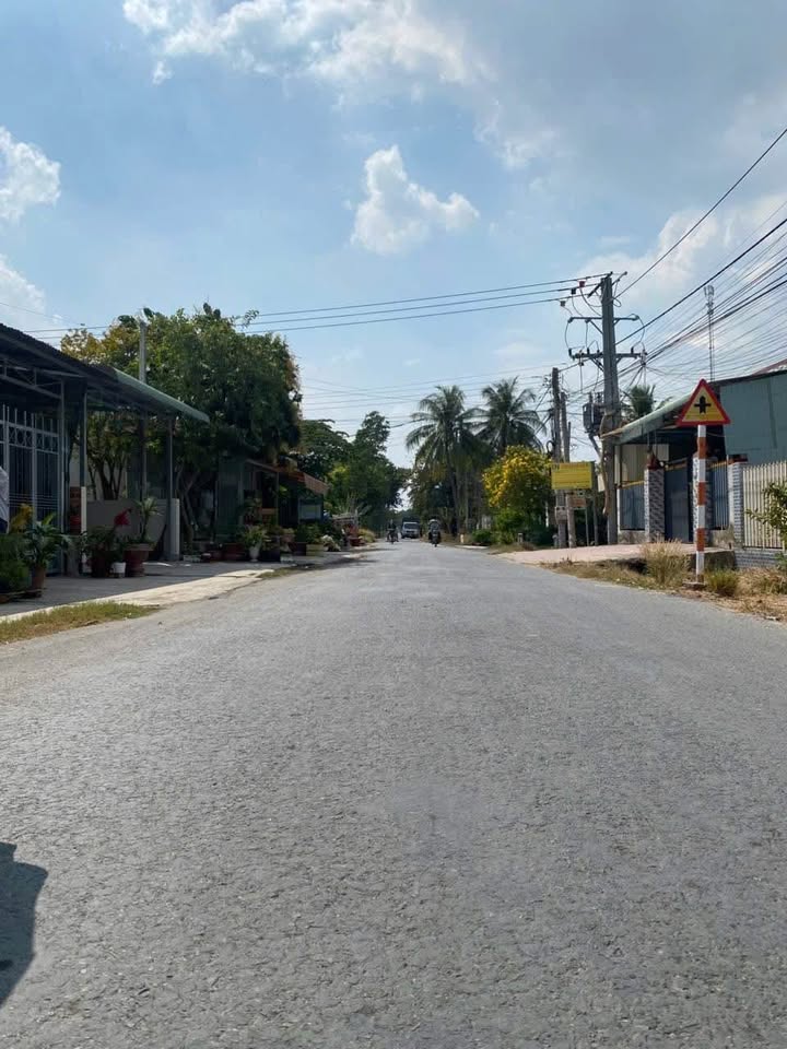 Nhà mặt tiền đường Trường Chinh, Bàu Năng, 126m² giá 1.45 tỷ - Sẵn sàng vào ở ngay!