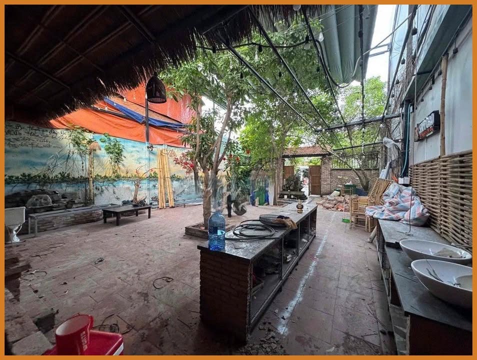 Nhà cho thuê mặt tiền Bình Quới, Quận Bình Thạnh, Diện tích 180m² - Giao thông thuận lợi!