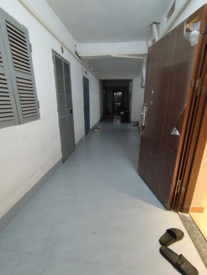 Căn hộ Tập thể Nghĩa Tân, Cầu Giấy 41m² giá 4.25 tỷ - Sổ đỏ chính chủ