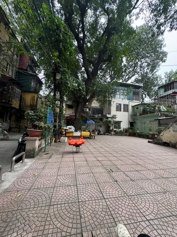 Căn hộ Tập thể Lương Định Của Đống Đa 135m² giá thỏa thuận - Nhà mới đẹp, ở ngay!