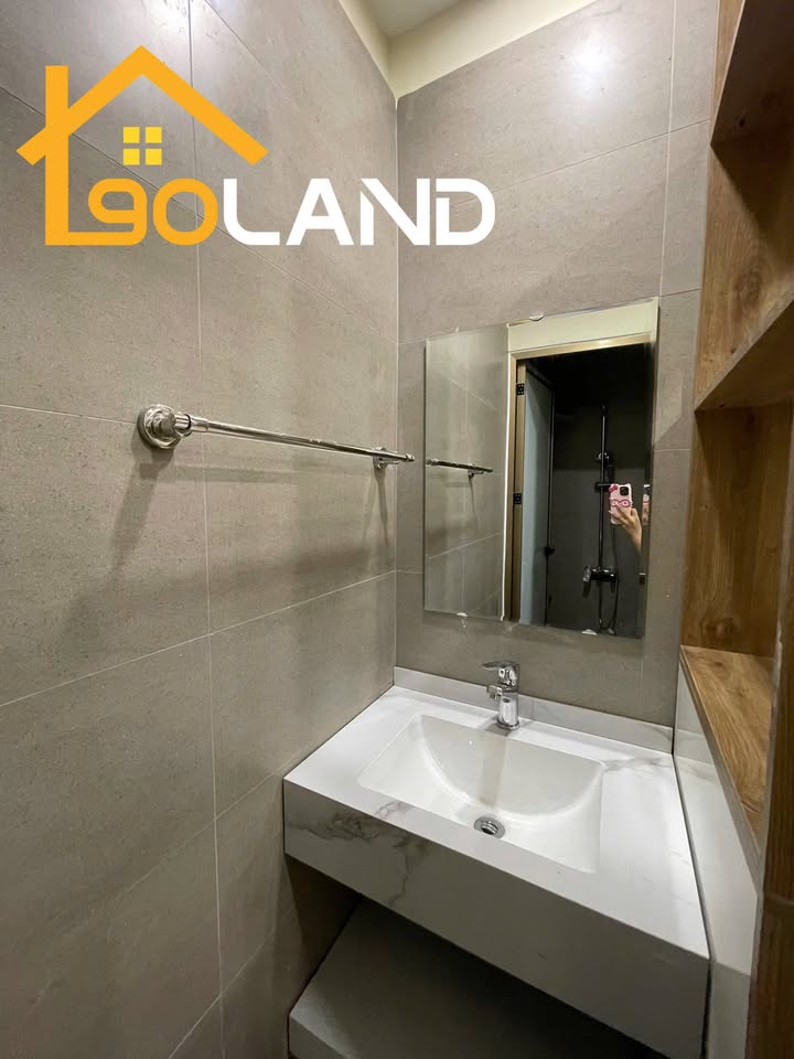 Nhà cho thuê tại ngõ 189 Hoàng Hoa Thám, Ba Đình, 30m² - Đầy đủ nội thất, vào ở ngay!