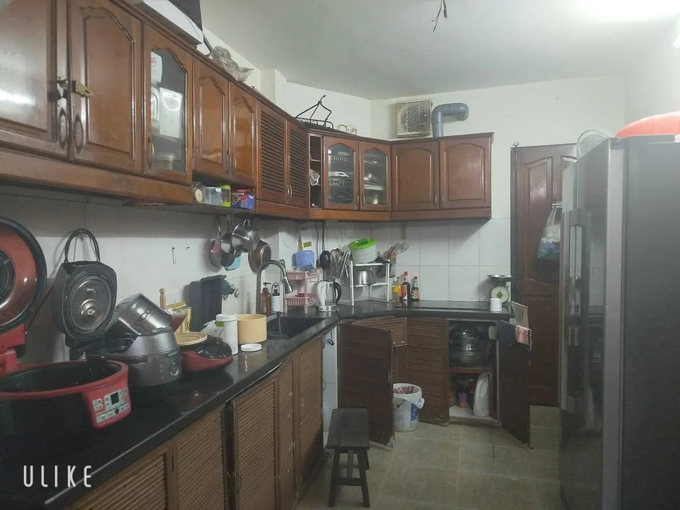 Nhà 6 tầng BTCT Ngõ Thịnh Hào 2, Đống Đa, 32m² giá 6.9 tỷ - Thiết kế hiện đại, sổ đỏ chính chủ!