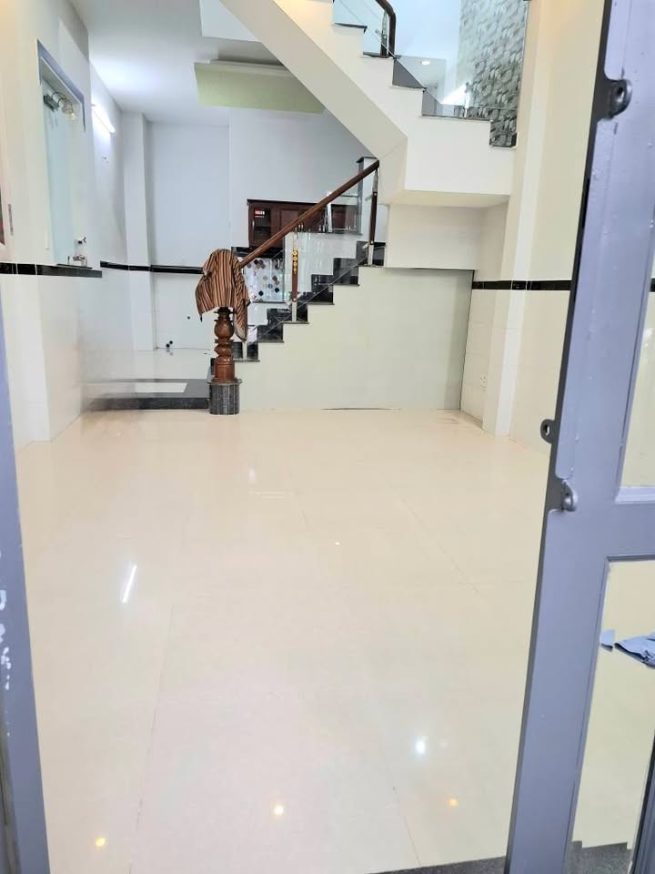 Cho thuê nhà phố Nguyễn Thị Búp 44m² giá 8 triệu - Nhà mới sơn sửa vào ở ngay!